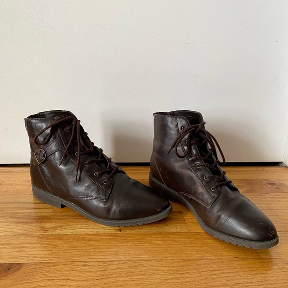 Vintage Shoes - Danexx Ankle Booties Leather Almond Toe Vintage Style Lace Up Brown 8.5